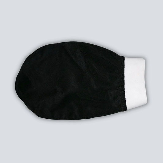 Face, hair and body glove made of 100% natural silk