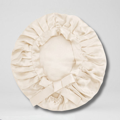 Silk bonnet for fresh and defined curls